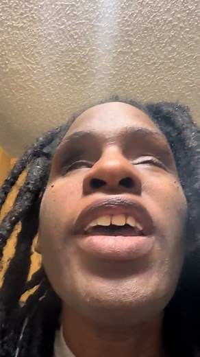 Do i live alone? Why not? Just cuz i'm blind!