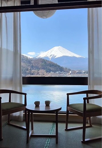 Experience Tranquil Mornings at Ryokan Near Mt. Fuji