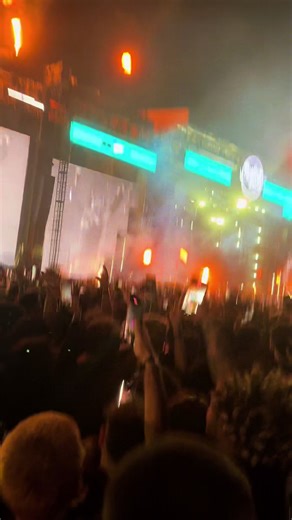 @Ken Carson PERFORMS “SS” @Rolling Loud MIAMI 2024 WITH AMAZING CROWD!! TAKE ME BACK TO MIAMI!!!! #fyp #viral #rollingloud #playboicarti #kencarson