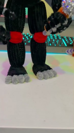 DIY Lefty: Five Nights at Freddy's Pipe Cleaner Art Tutorial