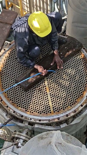 Industrial Vertical Heat Exchanger Tube Cleaning 💦 Hydro Jetting Power!