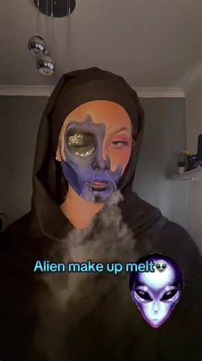Alien make up melt!!👽🛸🖌️ Wasn’t too pleased with this but oh well😊 #fyp #halloween #sfxmakeup #halloweenmakeup #grwm @PINKHONEY super-hold gel, wonder whip, bbf face frosting bronzer toasted honey, camo concealer @Doll Beauty foundation brush, costa dell dol blush, shine bright highlight @rimmellondon 070 porcelain medium coverage foundation @elfcosmetics hydrating concealer @Graces.faces_ moisturiser and primer @Amelia Olivia @thebeautycrop spray @RCMA Makeup no colour lose powder @PLOUISE 