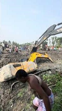 Yesterday the #JCB was falling down at 10:35am#jcb