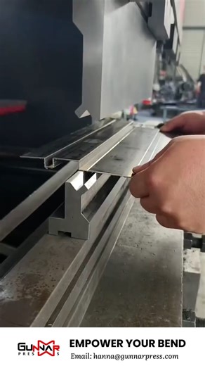 Hanna Press Brake Tool on Instagram: "Z bending tool in action. Designed for accurate offset bends with stable repeatability, reducing setup time and secondary operations. Custom tooling solutions for complex sheet metal forming. 📩 hanna@gunnarpress.com 🎁 https://www.gunnarpress.com/ #gunnarpress #cncmachinetool #machineryparts #pressbrake #bendingtool #dobradeira #maquinasindustriais #corteeconformacao #dobradeiradechapa #maquinaindustrial #corteedobra #DobradeirasCNC #FerramentasDePrecisão #