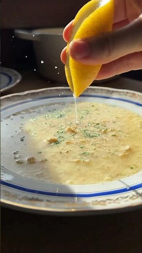 The Stracciatella you didn't know about: a Roman egg soup 😋🥣