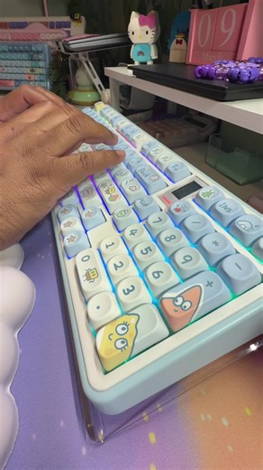 Blue Keeb Week: Celebrate Your Love for Blue Keyboards