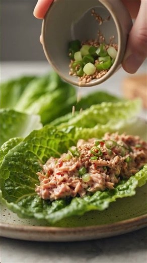 Spicy Tuna Salad Lettuce Wraps | Easy High-Protein Low-Carb Lunch 🌶️🐟 #highprotein