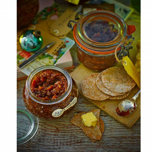 Apple and fig chutney recipe