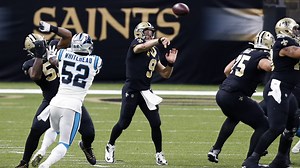 Trick-play alert! Kamara lobs lateral back to Brees for double-pass play