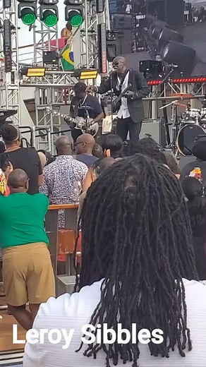 Mighty Diamond 🔊Pass the kutchie pon the left hand side is a classic on my reggae 🎸bassline. I played it at #welcometojamrockcruise2023 🚢 #leroysibbles #kingofreggaebasslines #studioone #musician #jamaican #reggae #music #insta #bassguitar #fyp #reels #leroysibblesbasslines #leroysibbleslive #reggaebassplayers #basslines #reggaeriddims #reggaebassist #fullupriddim #fullupbassline #mightydiamonds💎 #kutchieriddim #musicalyouth #passthedutchie #musicians #welcometojamrockcruise | Leroy Sibbles