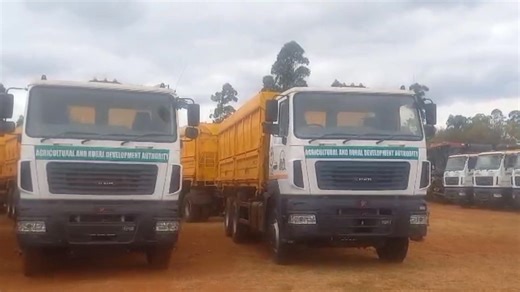 Minister of Lands, Agriculture, Water, Fisheries and Rural Development, Dr Anxious Masuka has handed over trucks to GMB and ARDA in Harare today. 📹: Memory Mangombe | The Herald-Zimbabwe