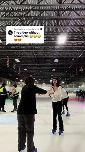 Hilarious First Time Ice Skating - Funny Reaction!