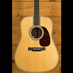 Martin Standard Series | D-42