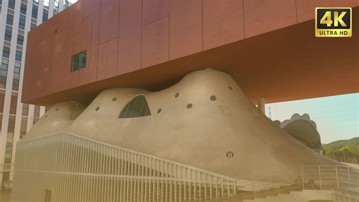 China Unveils a Magical Mushroom Castle Library – A Fairytale Brought to Life