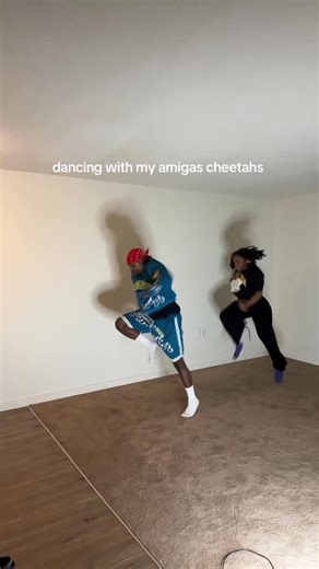 Furillo. | cheetah girls with my amigas cheetahs 🐆 @akiyah3 • • • #cheetahgirls #disneychannel #dance #dancing | Instagram
