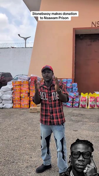 Stonebwoy makes donation to Nsawam prisons with a lot of items @STONEBWOY @Dr. Louisa Satekla @Bhim 𝐍𝐨𝐫𝐯𝐢❤️ 🇧🇪 💝 🇬🇭 @Vida Adutwumwaa Boateng @Batholomew Faganda @Jexxika @TheTorcherExperience @@Chief Stylz @Prince wadada #creatorsearchinsights #fypppppppppppppppppppppppp #viraltiktok #fyp #bhim