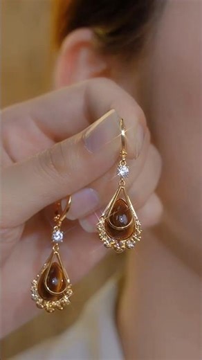 Brown teardrop jewelry that looks waymore expensive#luxury!?