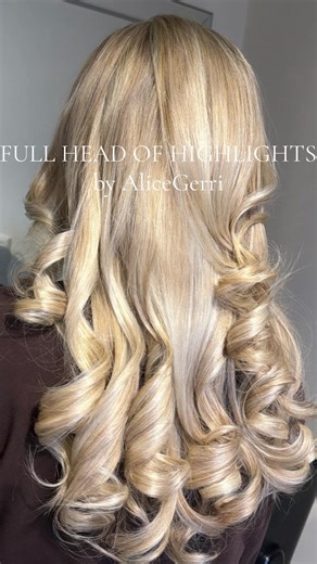 Full head of highlights - “get rid of the brown and make me as light as possible” 👱🏻‍♀️👀👏🏻✨@Chantelle Cooley #fyp #hair #capcut #viral