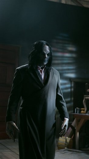 We’re excited to announce that NICHOLAS KING will be attending this years CT HorrorFest! He played the BUGHUUL from SINISTER will be at CT HorrorFest 2026! Only once in a great while does a horror film break through to the mainstream and have the opportunity to petrify the masses. In 2012, the terrifying pagan deity Bughuul first graced the screen in the breakout hit Sinister. Then again in 2015, the “devourer of children” hit the theaters and scared countless people out of their seats. Tickets 