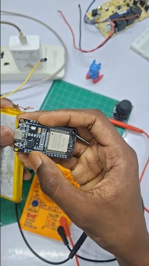 How to Connect a Battery to ESP32 (Easy Guide)