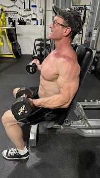 💪💪 I TESTED SEATED vs. INCLINE DUMBBELL CURLS... Here's the WINNER!