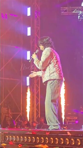 Rudi Ne Rangili Re Vala Tari Vasdi Song Live Aditya Gadhvi Ahemdabad Live Concert #adityagadhvi