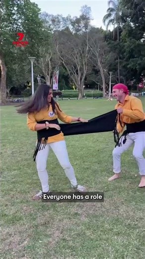Sydney's incredible human tower team reaching new heights in Hyde Park