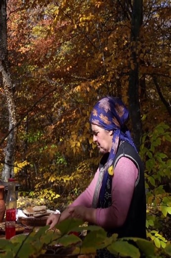 Cooking Whole Sturgeon Fish.🍲🥩 | Country Food