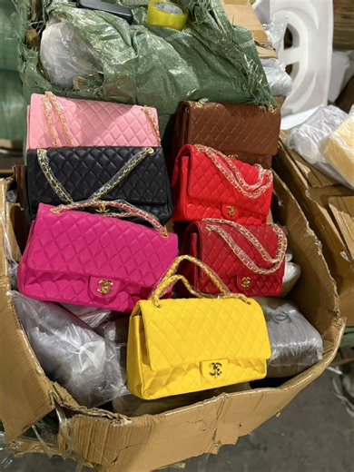How to Style Your Chanel Bag Two Classy Ways