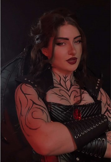 Cassandra's Long-Awaited Journey in ACOTAR Cosplay