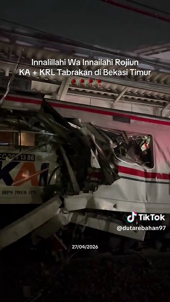 Tabrakan KA Argo Bromo Anggrek dan KRL di Stasiun Bekasi Timur