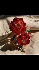 114K views · 5.4K reactions | Silk Threads，Free tutorials and more beautiful Ronghua: https://fullflowers-china.myshopify.com Link is in my bio, or you can search fullflowers on Google to find my website. #silk thread #mulberry silk thread #Embroidery thread#handmade #ronghua #silkflower corsage #weddingcorsage #corsage #hairpin #brooch #Chinese silk flowers jewelry #handmade thread art hairpin | Fullflowers | Facebook