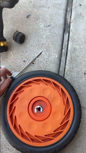 How to sharpen a manual reel mower (the basics)
