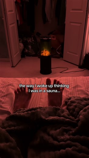 Seriously, gets hotter than a sauna at night 👌 #heater #bedroomhack #sleephelp #spaceheater #winterheater