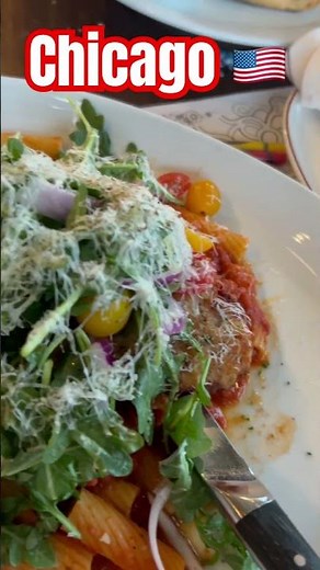 Best Italian in Chicago? Trying Mia Francesca! #shorts