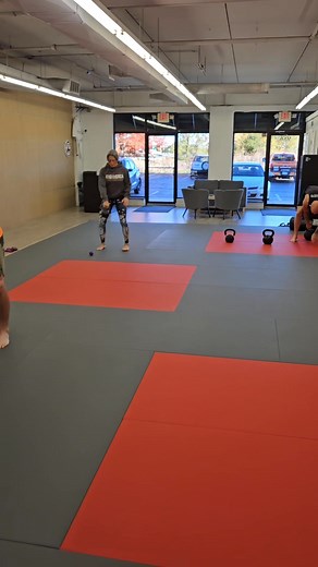 Consistency hack. Never miss a Monday and never miss a leg day. This week leg day fell on Monday. These folks got up early and got a head start on their week! Let's go! 👏👏👏 | Ballista Strength