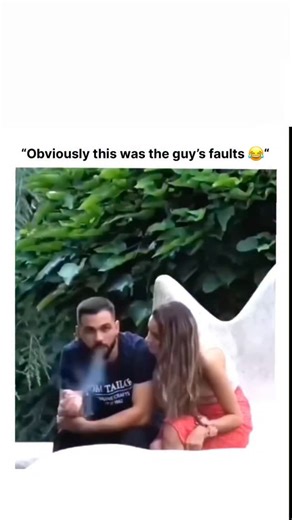 𝔖𝔲𝔠𝔠𝔢𝔰𝔰 on Instagram: "1997년 개봉한 영화 Titanic은 잭과 로즈의 운 명적인 사랑을 통해 비극 속에서도 오래 남는 감 정의 깊이를 보여주는 작품입니다. 화려한 연출 보다 인물의 감정에 더 집중한 제임스 카메론 감 독의 스타일은 지금 다시 봐도 묘하게 가슴을 울 리죠. 배가 침몰하는 장면이 아닌, 두 사람이 서 로를 바라보던 순간들이 더 강하게 기억에 남는 영화이기도 합니다. 이 감정을 완성해주는 곡이 바로 셀린 디온의 *” My Heart Will Go On”*입니다. 처음 들으 면 잔잔한데, 어느 순간 자연스럽게 가슴이 벅차 오르는 느낌을 줍니다. 특히 후반부의 고조되는 보컬은 영화 속 잭과 로즈의 마지막 장면과 겹쳐 지면서 괜히 마음이 서늘해지기도 하고요. 많은 분들이 “이 노래가 나오면 왜 그 장면이 자동으 로 떠오르는지 모르겠다”고 말하는데, 그만큼 영화와 음악이 자연스럽게 얽혀 있는 곡입니다. 1998년 아카데미 주제가상을 비롯해 여러