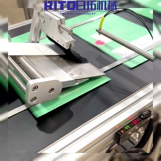 The label applicator that can stick to any thickness.