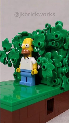 Making the Homer Simpson Meme out of LEGO