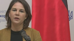 Baerbock als erstes deutsches Regierungsmitglied seit Kriegsbeginn in Ukraine