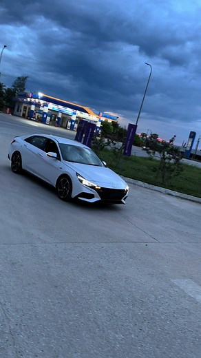 Hyundai Elantra N-Line 2023 Review