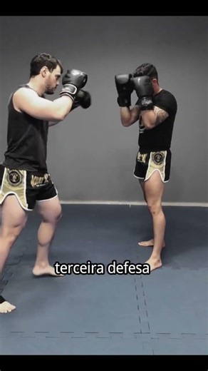 3 simple yet powerful defenses against a direct punch to the face #martialarts #muaythai #boxing