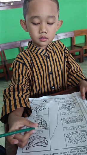 tempe dibuat dari apa hayoo #sekolah #sekolahtk #tempe #kedelai #jajan #makanan #shortvideo #trend