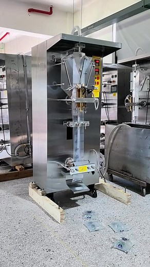 3.6K views · 30 reactions | Machine eau pure. WhatsApp +243834757819....