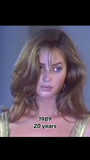 Christy Turlington Evolution 1986-2024: Supermodel Transformation Over the Years