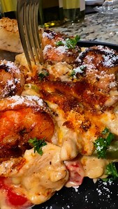 372K views · 40K reactions | Chicken Cheesesteak Pasta!! This was definitely one of them ones I used my complete 4- pack of signature seasonings for my chicken. It’s is so flavorful. Let me know if you try it! | Clubbkitchen | Facebook