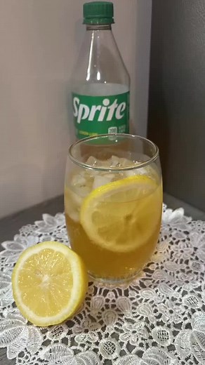Sparkling Lipton Tea | 2 Ingredient Sparkling Tea #Lipton #IceTea #SparklingTea #Sprite #SummerDrinks #HomeCafe #DrinkRecipes #recipetok #drinktok