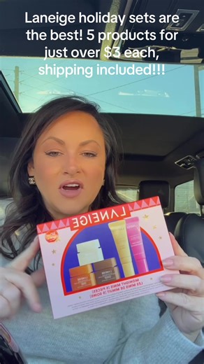 Laneige Mudnight Minis set includes 2 lip glowy balms and 3 lip sleeping masks!! Grab this while you can still get it in time for the holiday!!! #ad #affiliate #laneige #holidayhaul #stockingstufferideas