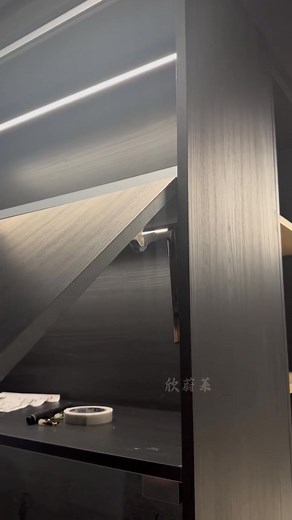 Cánh tủ sử dụng tay nâng này có đỡ bị bung lề cánh hơn so với sử dụng piton thường ko các bác ? #Taynangcanh #Phukienthongminh #Phukiennoithat #Shopnghemoc #Phukiennhaxinh | Module PK