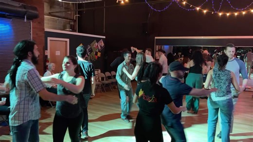 Sizzling Salsa Thursday here at Viva, tonight and every Thursday night! #SizzlingSalsaThursday #VivaDanceCle | Viva Dance Studio